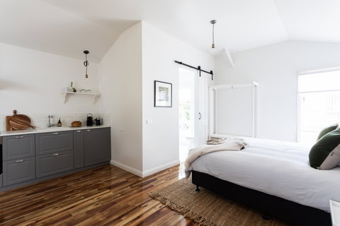 A Cottage In Richmond - Tourism Caloundra 0