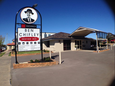 Ben Chifley Motor Inn - Tourism Caloundra 0
