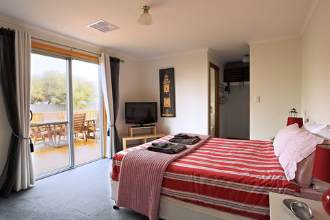 Blue Fin - Tourism Caloundra 1