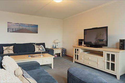 Blue Fin - Tourism Caloundra 2