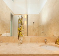 Clique 3 - Tourism Caloundra