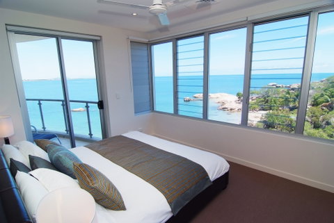 Coral Cove Apartments - Tourism Caloundra 2