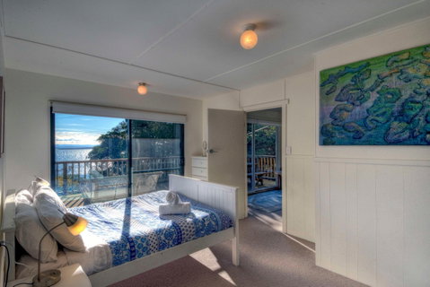 Cove Cottage - Tourism Caloundra 0