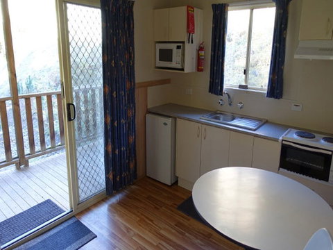 Grove Creek Cabins - Tourism Caloundra 1