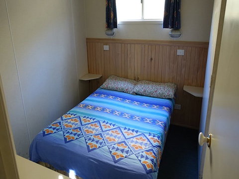 Grove Creek Cabins - Tourism Caloundra 2