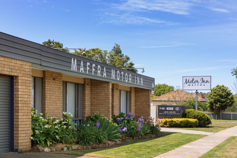 Maffra Motor Inn - Tourism Caloundra 0