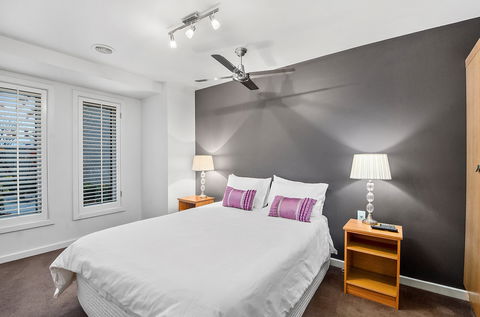 Mt Gambier Apartments - Tourism Caloundra 2