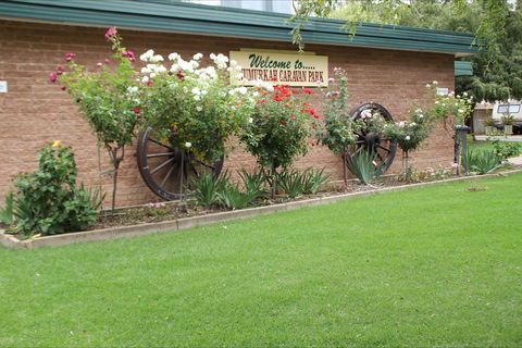 Numurkah Caravan Park - Tourism Caloundra 2