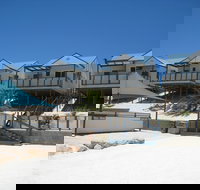 Oceanside Village - Tourism Caloundra