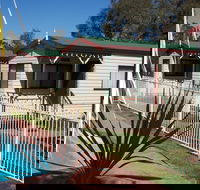 Parkes Country Cabins - Tourism Caloundra