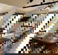 Somerset Stables - Tourism Caloundra