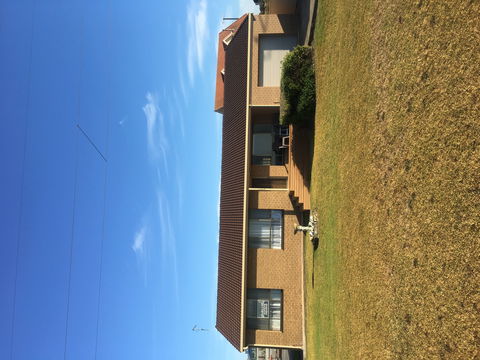 Springs Beach House - Tourism Caloundra 2