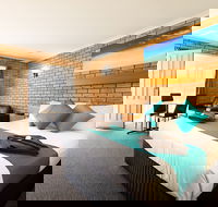 Statesman Motor Inn - Tourism Caloundra