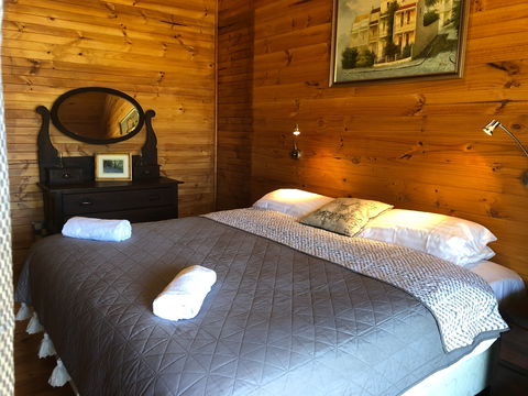 St Paul's River Cottages - Tourism Caloundra 2