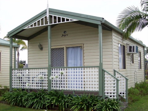 Teralba Lakeside Caravan Park - Tourism Caloundra 2