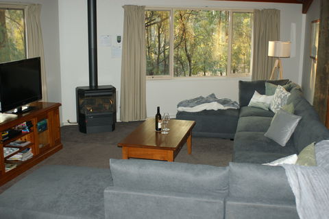 The Polehouse - Tourism Caloundra 1