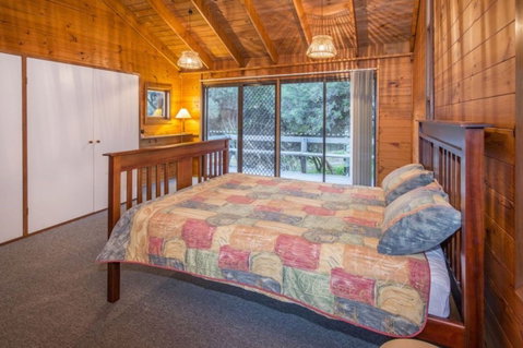 Yallingup Beach House - Tourism Caloundra 1