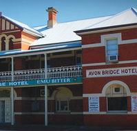 Avon Bridge Hotel - Tourism Caloundra