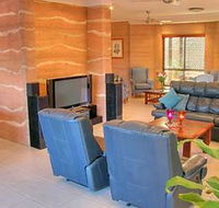 Gladstone Earth and Sea - Tourism Caloundra