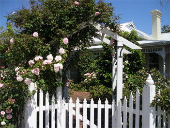 Durack House Bed & Breakfast - Tourism Caloundra 0