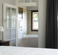 Caves House Hotel - Tourism Caloundra