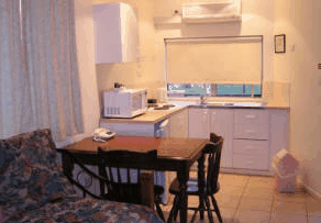 Mount Barker Valley Views Motel & Chalets - Tourism Caloundra 3