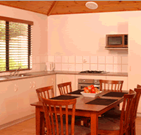 Bushy Lake Chalets - Tourism Caloundra