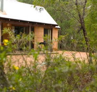 Bussells Bushland Cottages - Tourism Caloundra