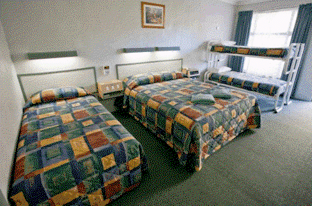 Alluna Motel - Tourism Caloundra 3