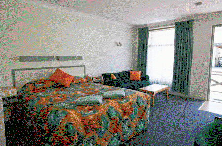 Alluna Motel - Tourism Caloundra 4