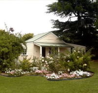 Creekside Cottages