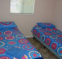 JJ's Holiday Cottages - Mitchell Street - Tourism Caloundra