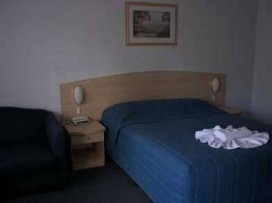 Bega Southtown Motor Inn - Tourism Caloundra 3