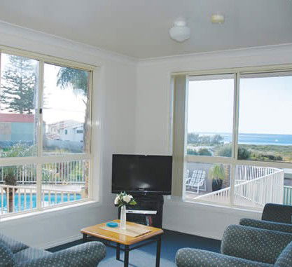 Captains Quarters - Tourism Caloundra 2