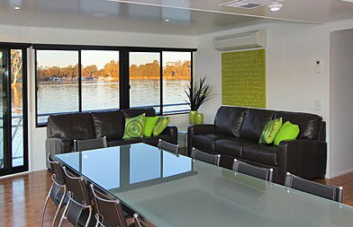 All Seasons Houseboats - Tourism Caloundra 2
