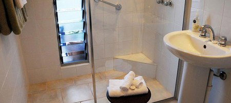 Barrington Village Retreat - Tourism Caloundra 1