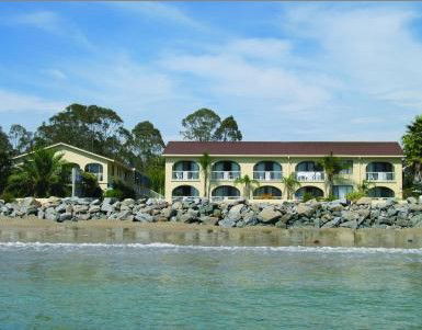 Edgewater Gardens - Tourism Caloundra 0