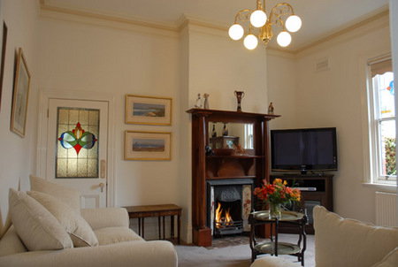 94 Highett Bed And Breakfast - Tourism Caloundra 3