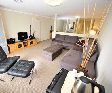 Breakwater Bed And Breakfast - Tourism Caloundra 0