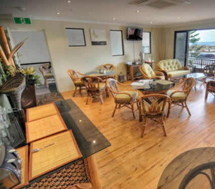 Breakwater Bed And Breakfast - Tourism Caloundra 2