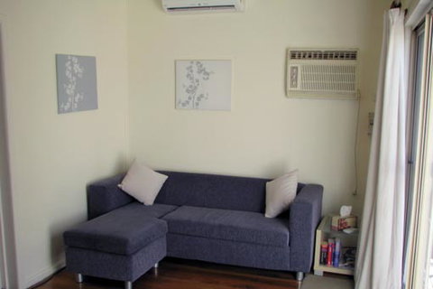 San Remo Holiday House - Tourism Caloundra 1