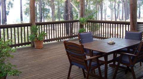 Jarrah Glen Cabins - Tourism Caloundra 4