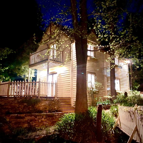 Aldgate Creek Cottage Bed & Breakfast - Tourism Caloundra 1