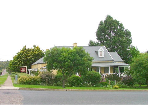 Anglea House - Tourism Caloundra 0