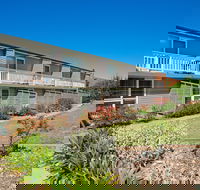 Bathurst Apartments - Tourism Caloundra