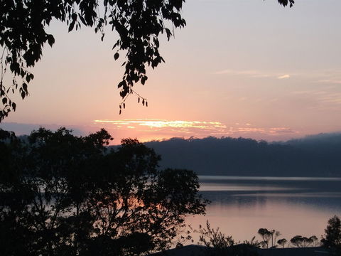 Beauty Point Cottages - Tourism Caloundra 1