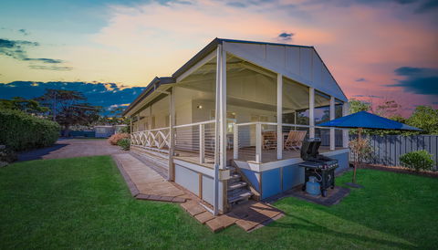 Carrawaves - Tourism Caloundra 0