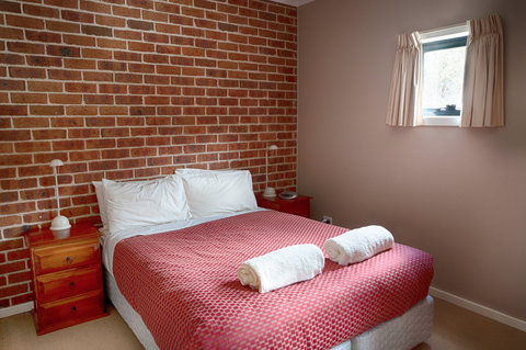 Cedar Creek 2 - Tourism Caloundra 2