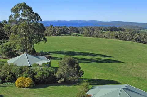 Celestine Retreat - Tourism Caloundra 0