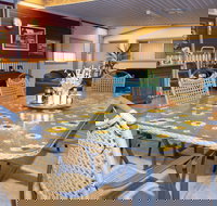 Chrissie's Dongara - Tourism Caloundra